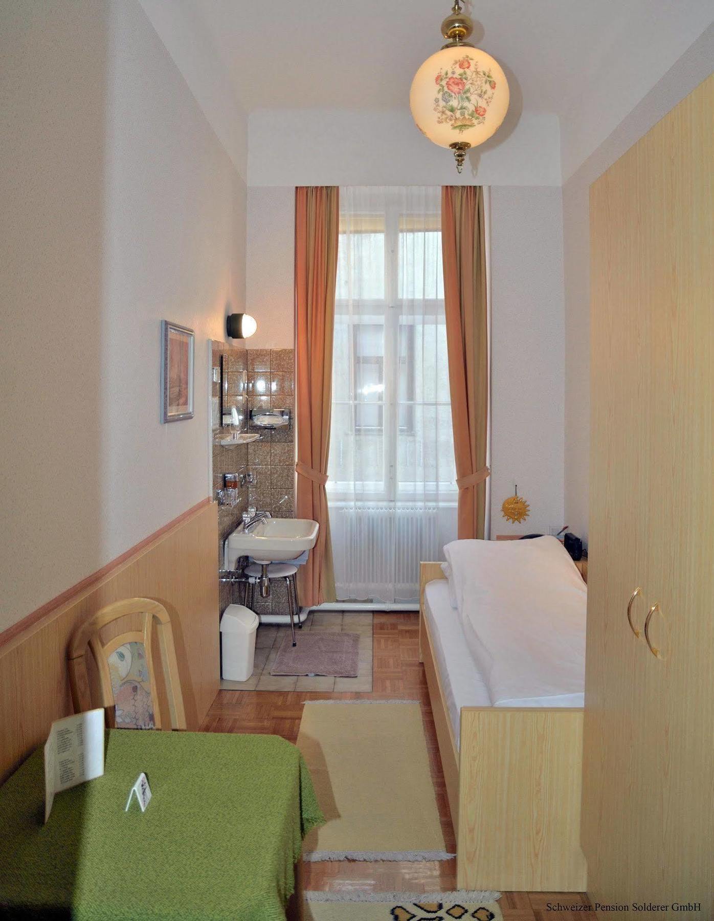 Schweizer Pension Solderer Viena Exterior foto